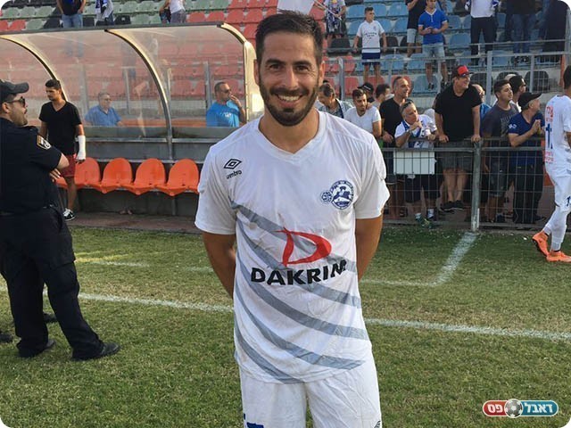 כובש הצמד. רפי סגל